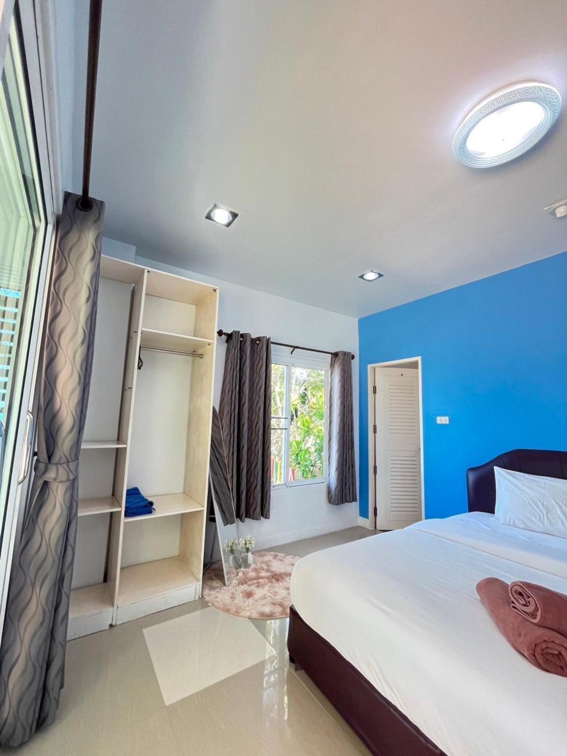 Maenam Villa Hotel Mae Nam Exterior photo