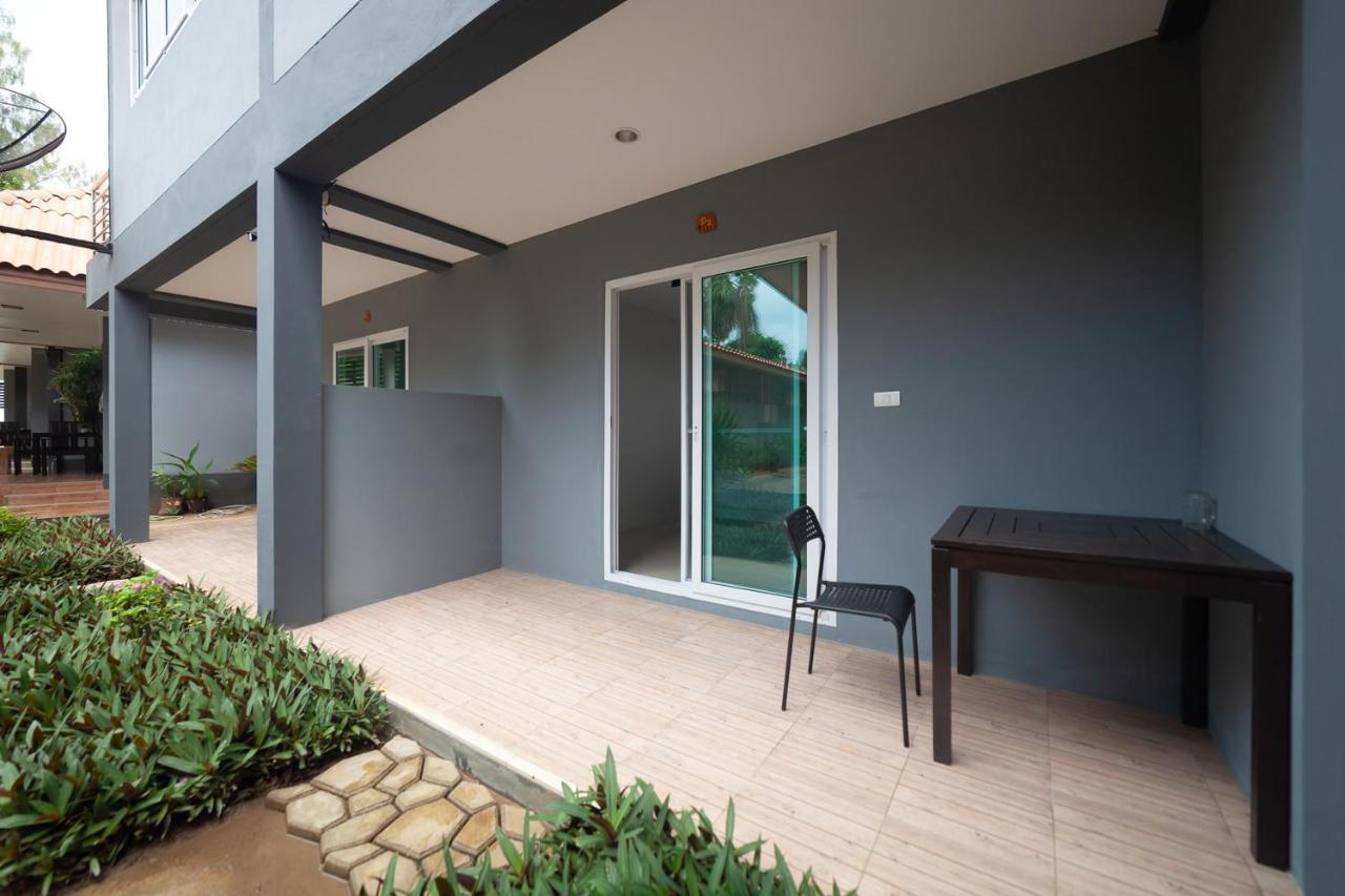 Maenam Villa Hotel Mae Nam Exterior photo